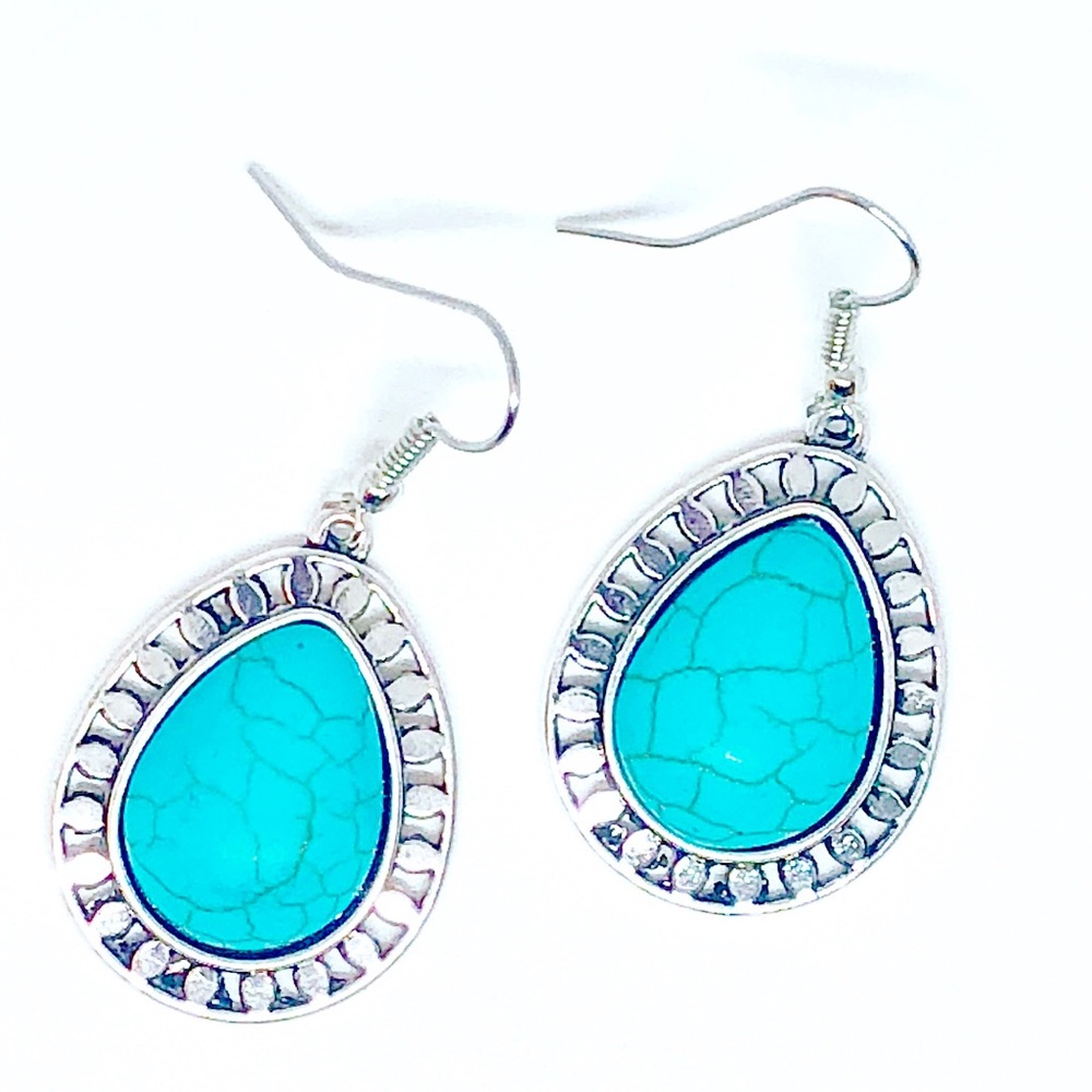 ❌SOLD❌ Turquoise Earrings